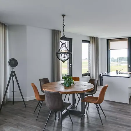 Modern In Near Seabeach 빌라