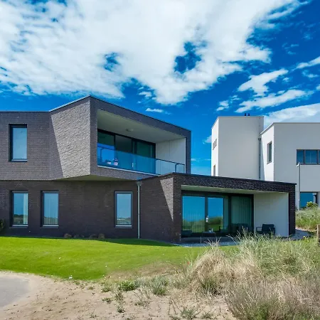 빌라 Modern In Near Seabeach *